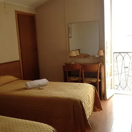 Hotel Loreto Отель Лорето