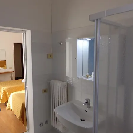Hotel Loreto Лорето