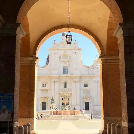 Отель Hotel Loreto Лорето