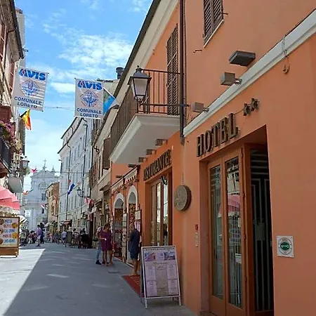Hotel Loreto 2*