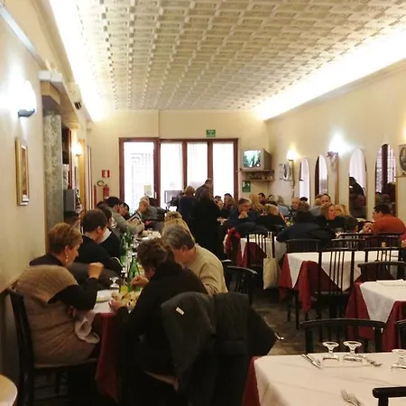 Hotel Loreto Отель 2*