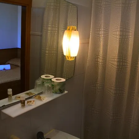 Отель Hotel Loreto 2*